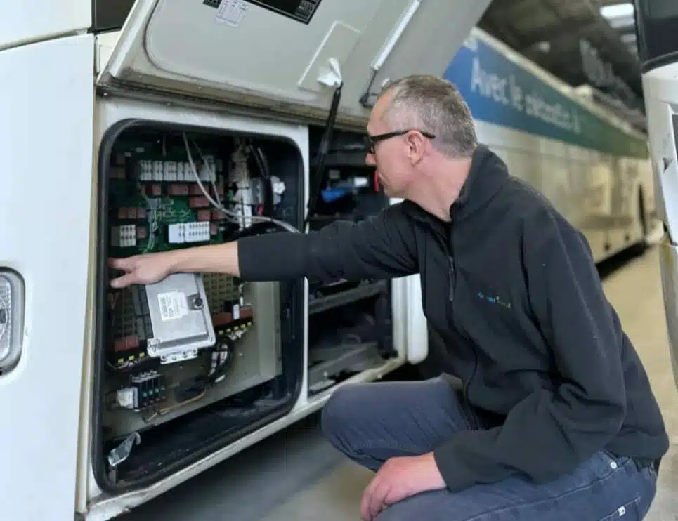 Eric Girod, ingénieur automaticien, au GREEN-E-BUS